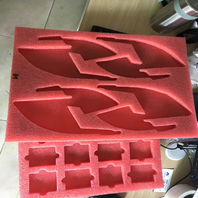 Vitesse de collage de 10 s/une fois Machine de collage électrique de feuille de mousse EPE pour processus de stratification